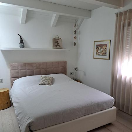 Home White 라이베스 외부 사진